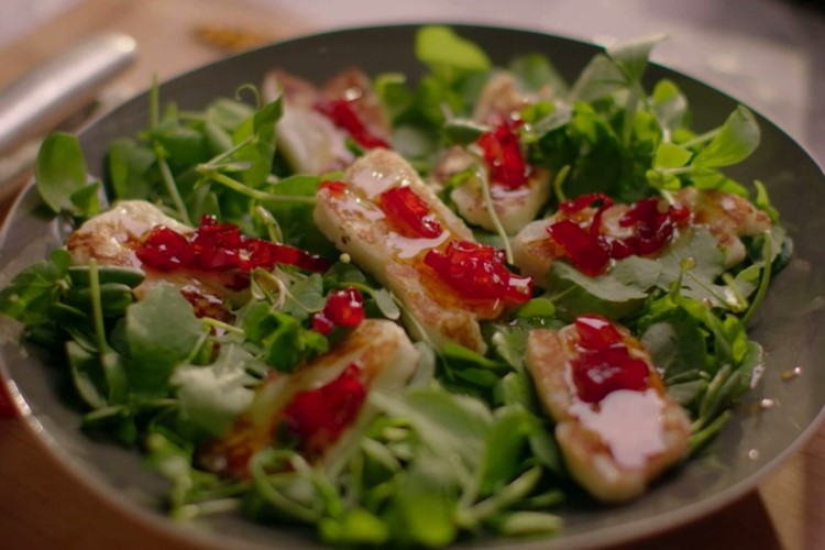 Halloumi s rychlou sladkou chilli omáčkou